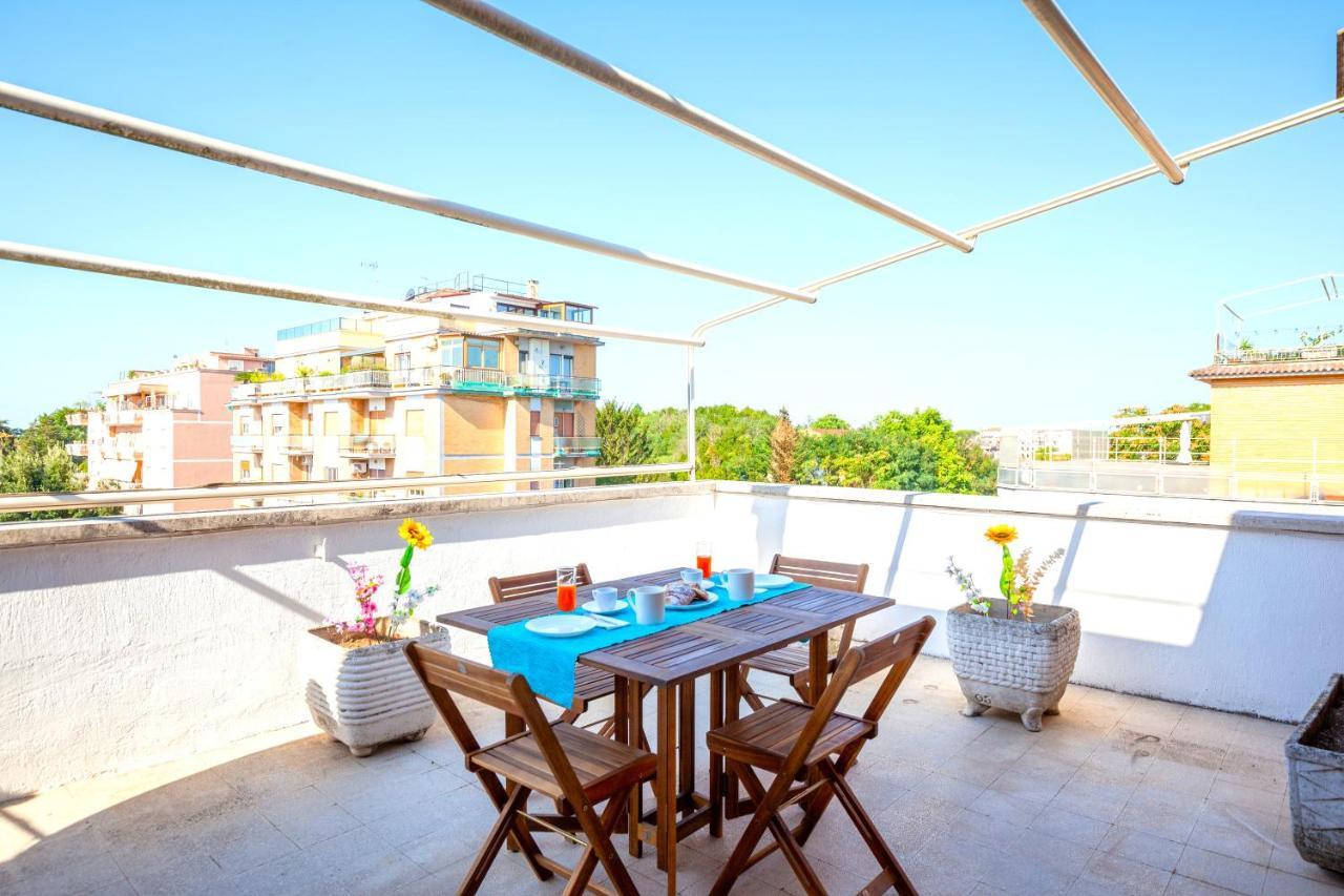 Hostly - Family Stresa Apartment Rom