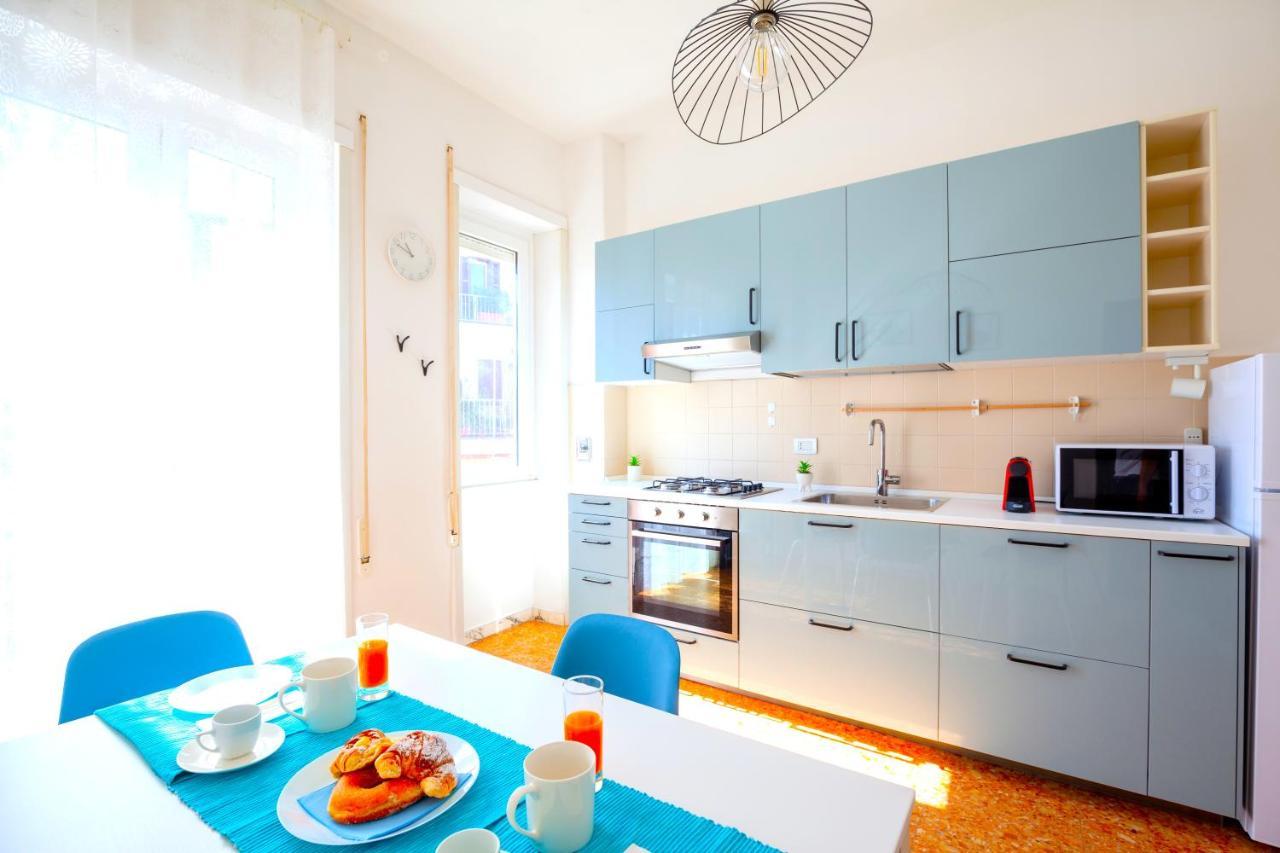 Hostly - Family Stresa Rom