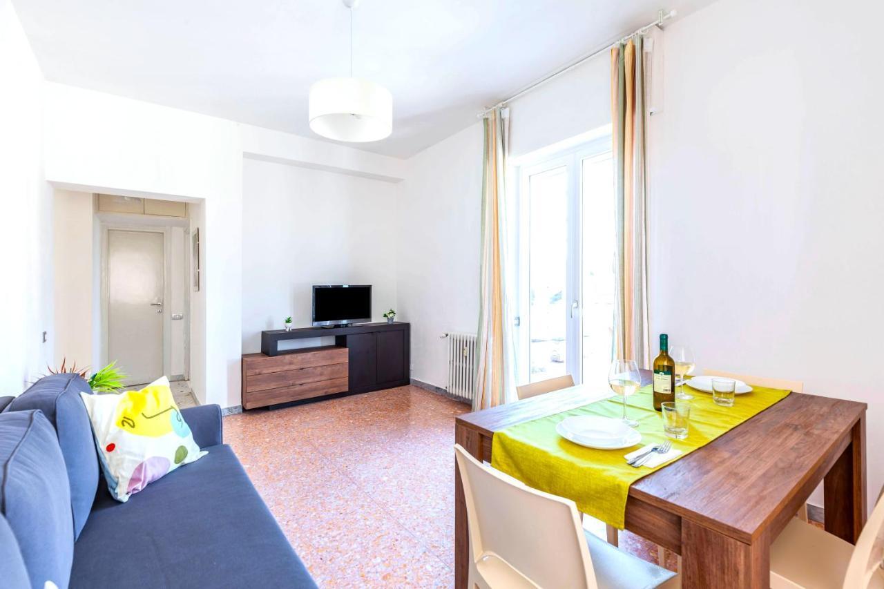Hostly - Family Stresa Apartment Rom